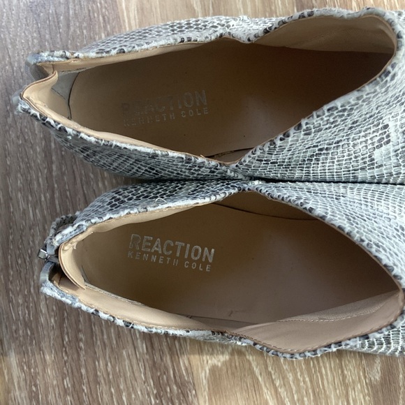 Kenneth Cole REACTION Womens Side Way Ankle Boot Size 9.5 - Picture 3 of 7